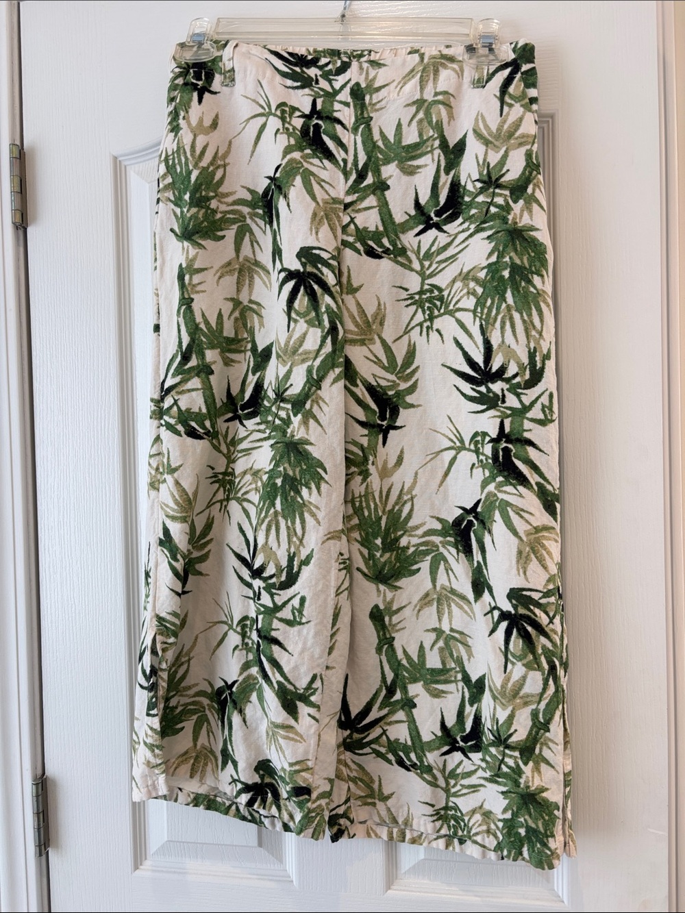 Linen Blend Capris